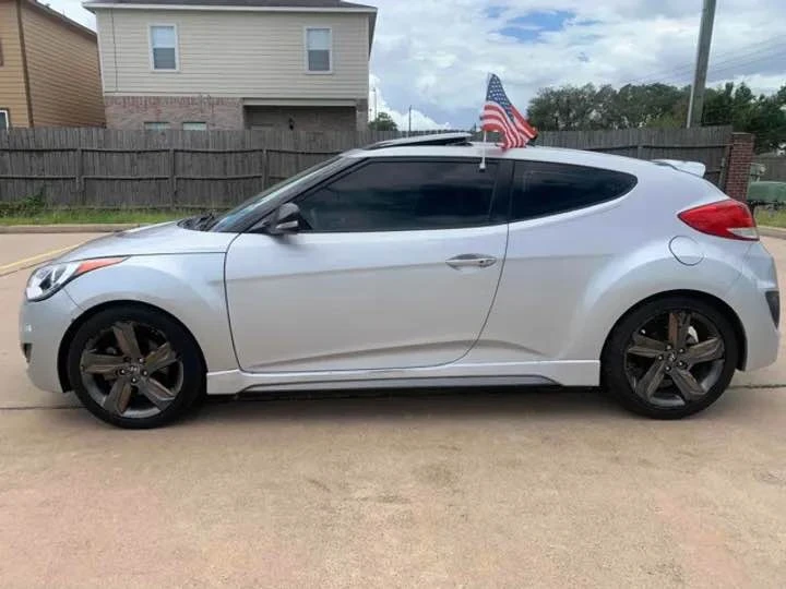 2015 Hyundai Veloster - Image 2 of 8