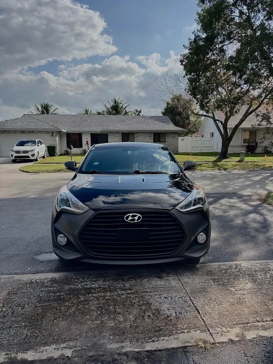 2015 Hyundai Veloster - Image 4 of 13