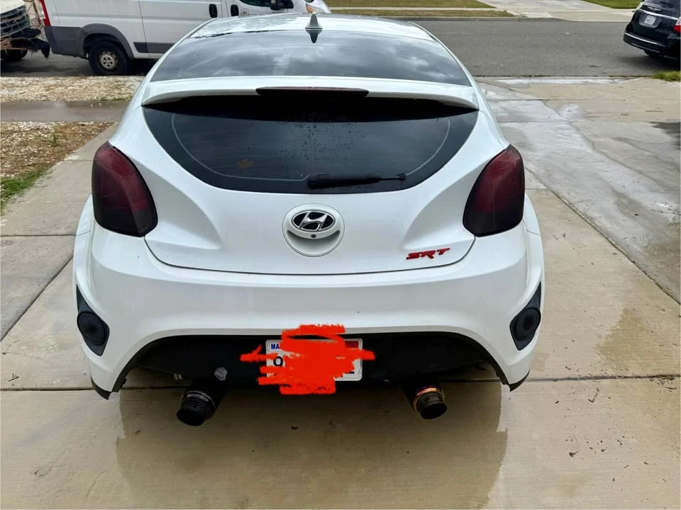 2015 Hyundai Veloster - Image 7 of 18