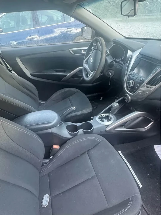 2015 Hyundai Veloster - Image 5 of 6