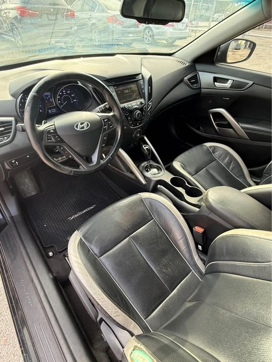 2015 Hyundai Veloster - Image 7 of 10