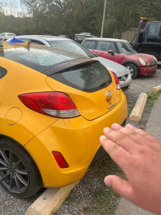 2015 Hyundai Veloster - Image 3 of 6