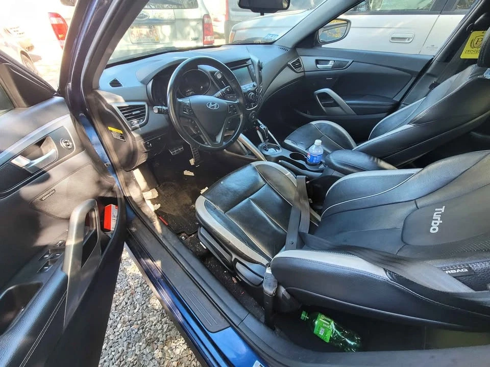 2015 Hyundai Veloster - Image 3 of 9