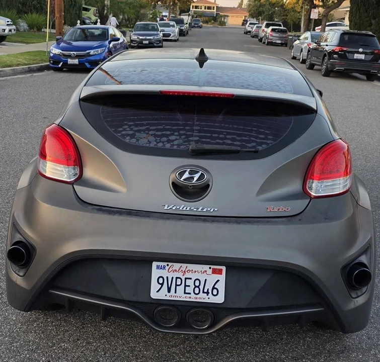 2015 Hyundai Veloster - Image 4 of 9