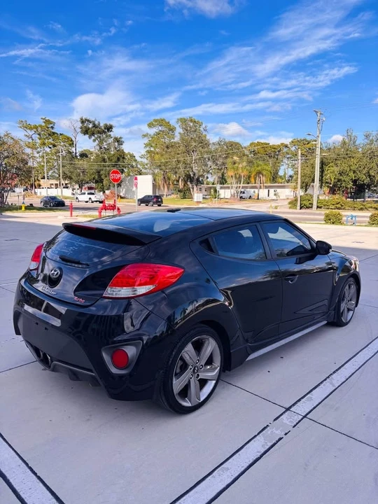2015 Hyundai Veloster - Image 5 of 14