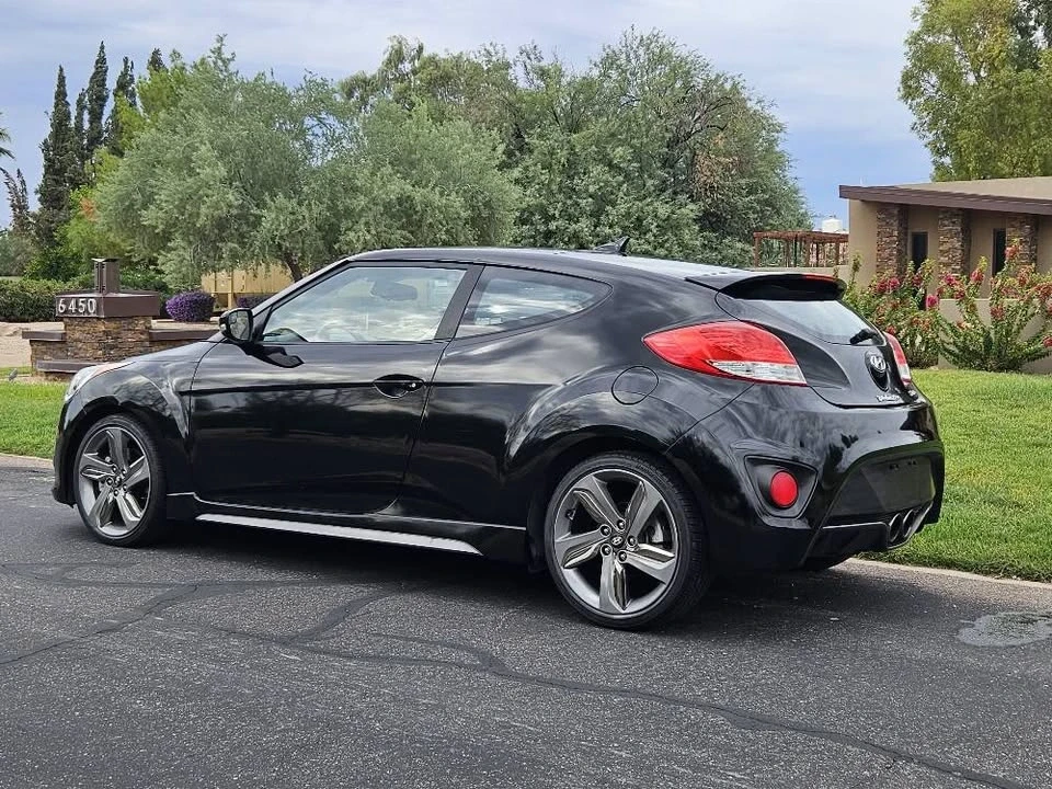 2015 Hyundai Veloster - Image 10 of 19