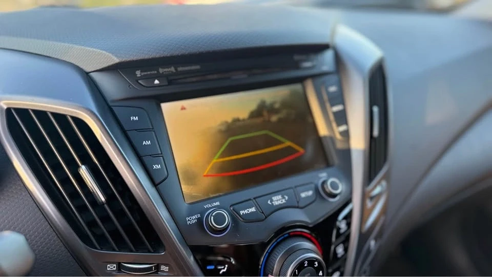 2015 Hyundai Veloster - Image 12 of 13