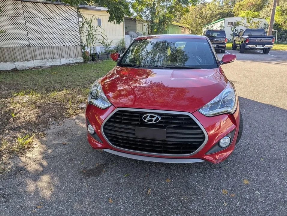 2015 Hyundai Veloster - Image 2 of 12