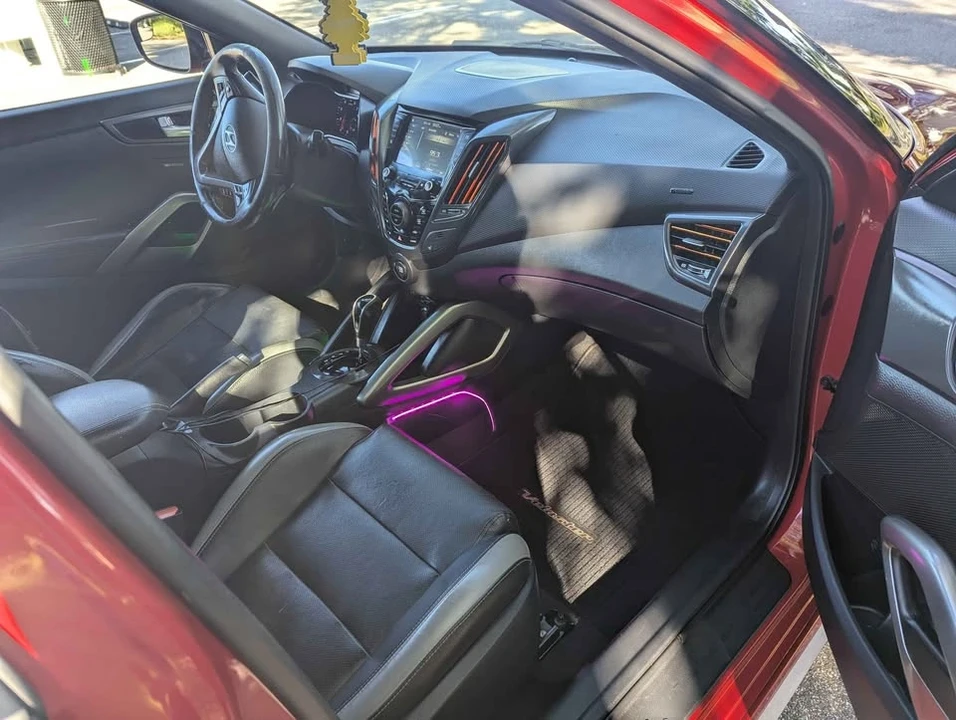 2015 Hyundai Veloster - Image 9 of 12