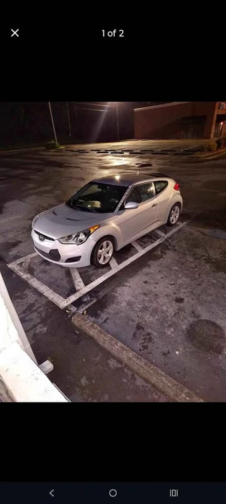2015 Hyundai Veloster - Image 2 of 2