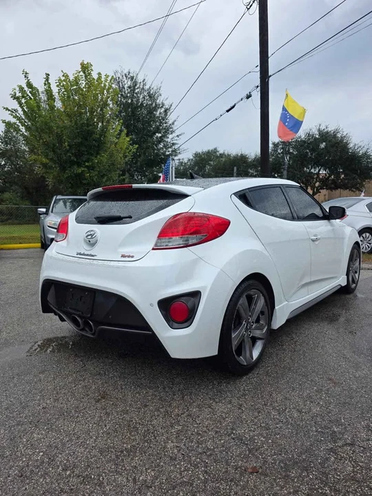 2015 Hyundai Veloster - Image 2 of 6