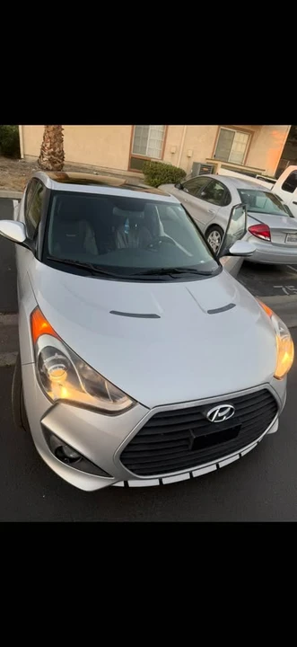 2015 Hyundai Veloster - Image 3 of 4