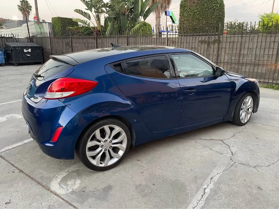 2015 Hyundai Veloster - Image 5 of 13