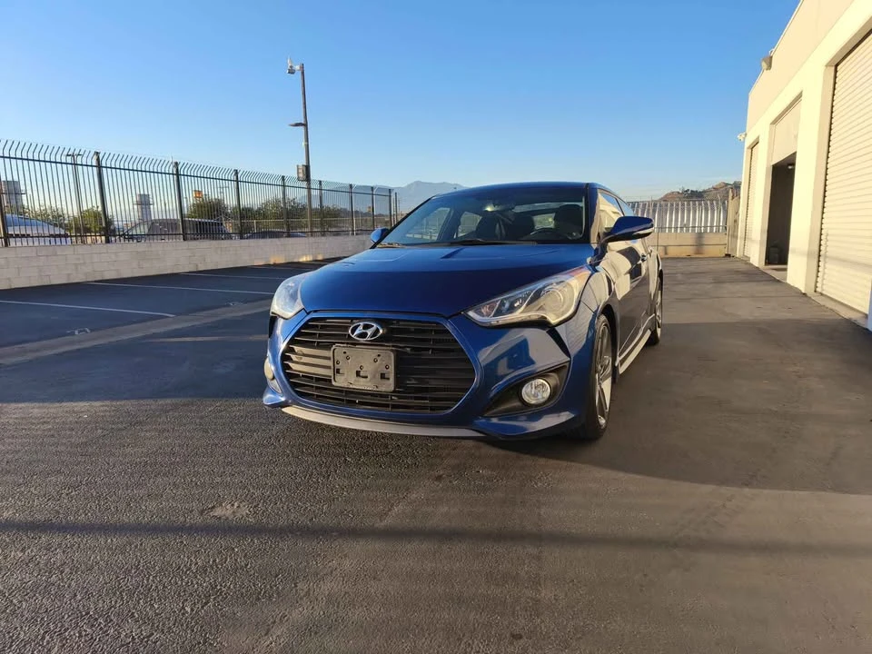 2015 Hyundai Veloster - Image 17 of 18