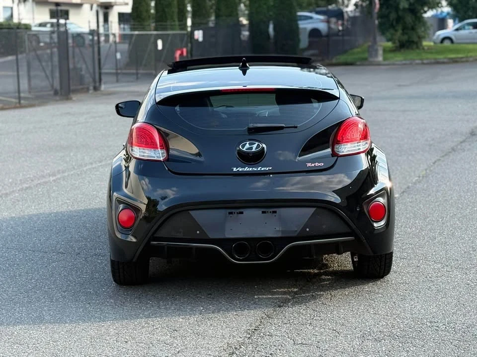 2015 Hyundai Veloster - Image 5 of 15
