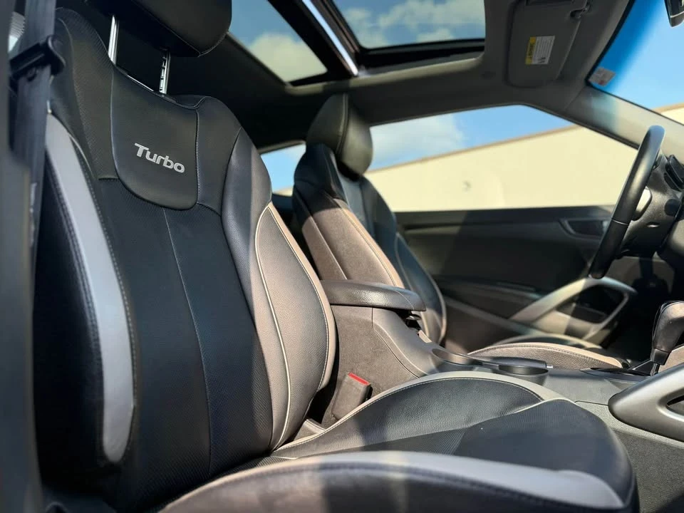 2015 Hyundai Veloster - Image 15 of 15