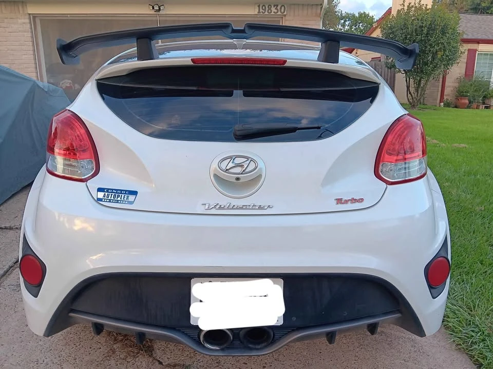 2015 Hyundai Veloster - Image 3 of 8