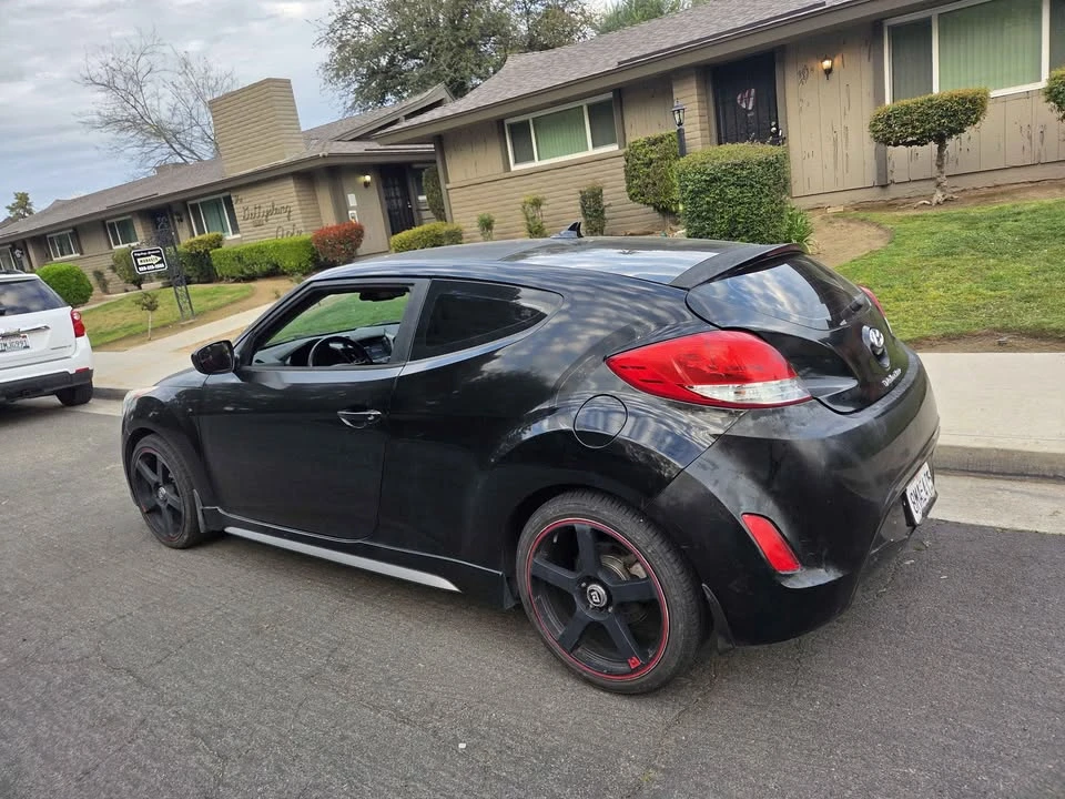 2015 Hyundai Veloster - Image 6 of 13