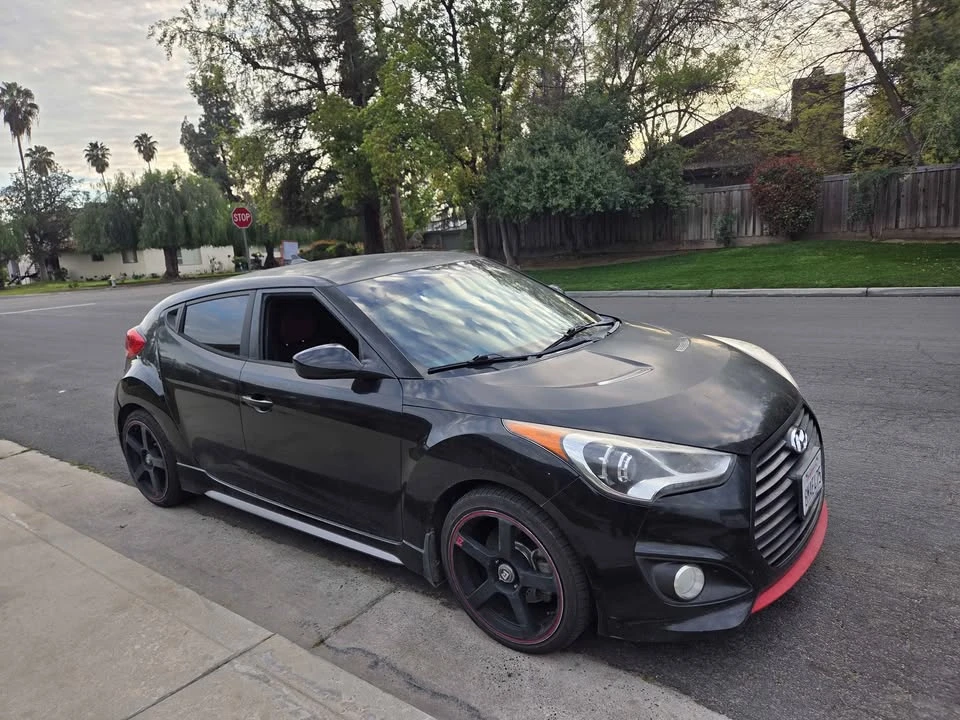2015 Hyundai Veloster - Image 12 of 13