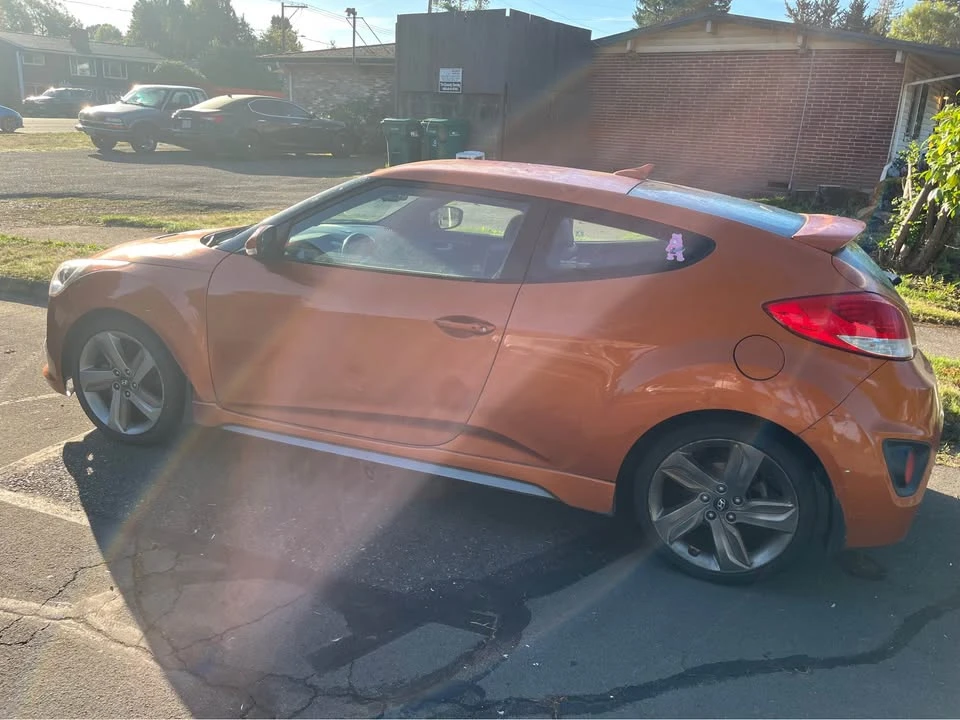 2015 Hyundai Veloster - Image 6 of 12