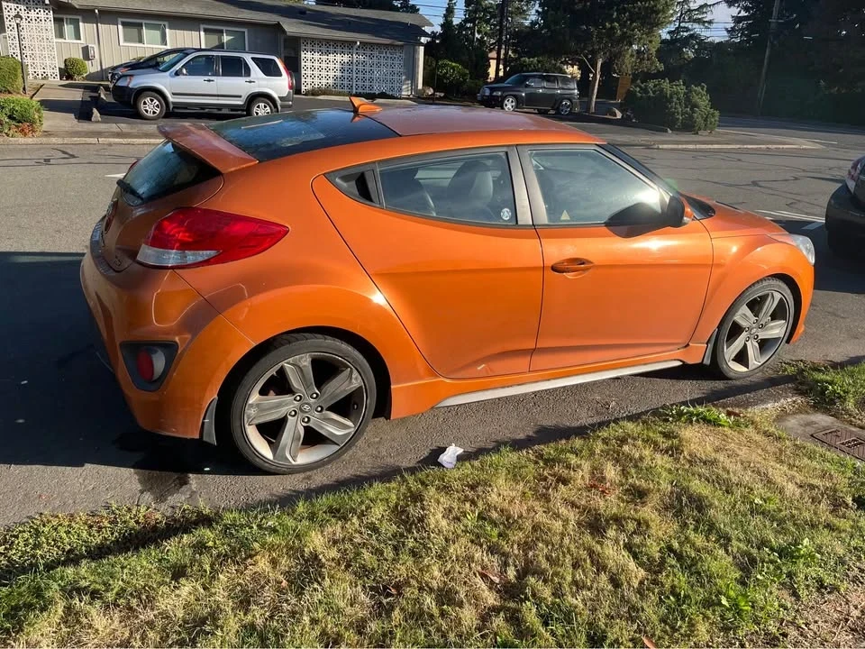 2015 Hyundai Veloster - Image 4 of 12