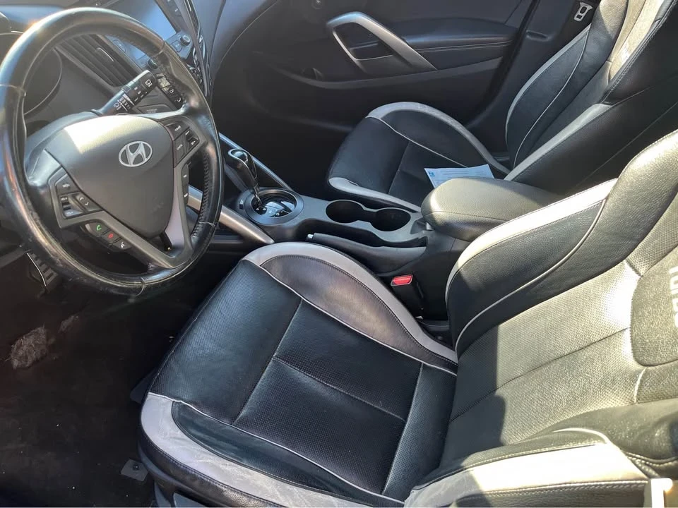 2015 Hyundai Veloster - Image 8 of 12