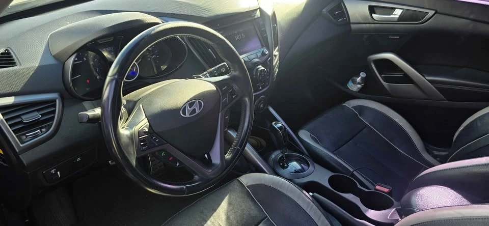2015 Hyundai Veloster - Image 4 of 4