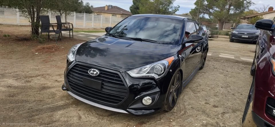 2015 Hyundai Veloster - Image 2 of 2