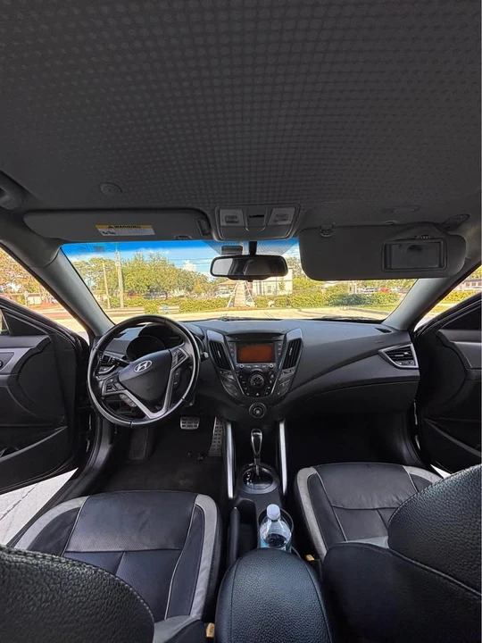 2015 Hyundai Veloster - Image 11 of 14