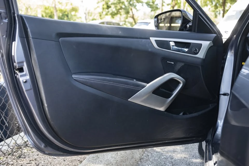 2015 Hyundai Veloster - Image 11 of 19