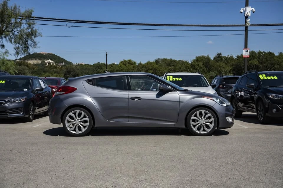 2015 Hyundai Veloster - Image 5 of 19