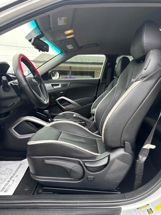 2015 Hyundai Veloster - Image 5 of 9