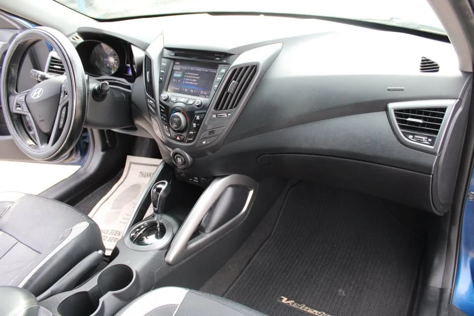 2015 Hyundai Veloster - Image 15 of 19
