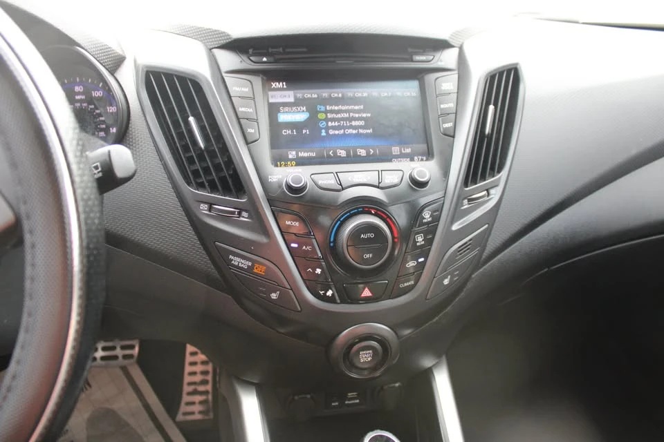 2015 Hyundai Veloster - Image 18 of 19
