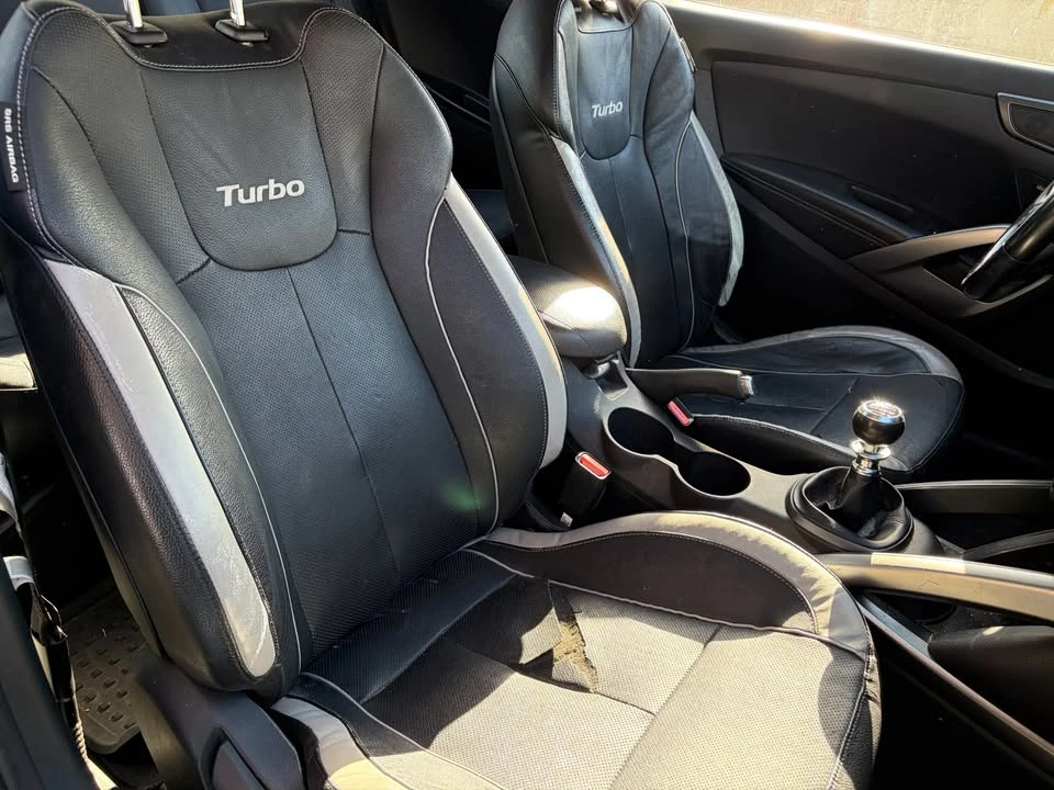 2015 Hyundai Veloster - Image 7 of 20