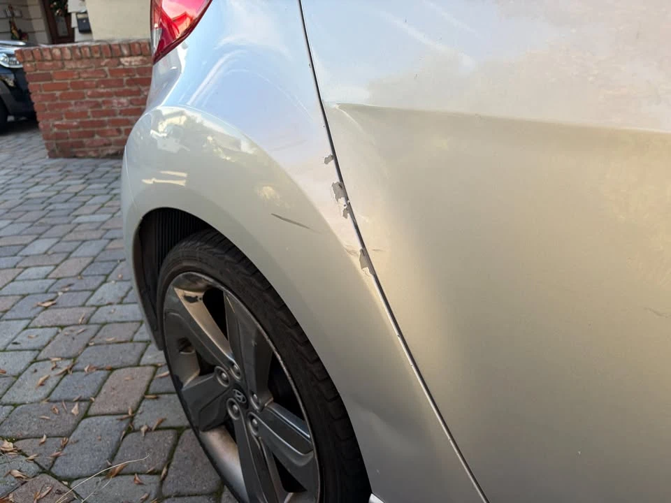 2015 Hyundai Veloster - Image 16 of 20