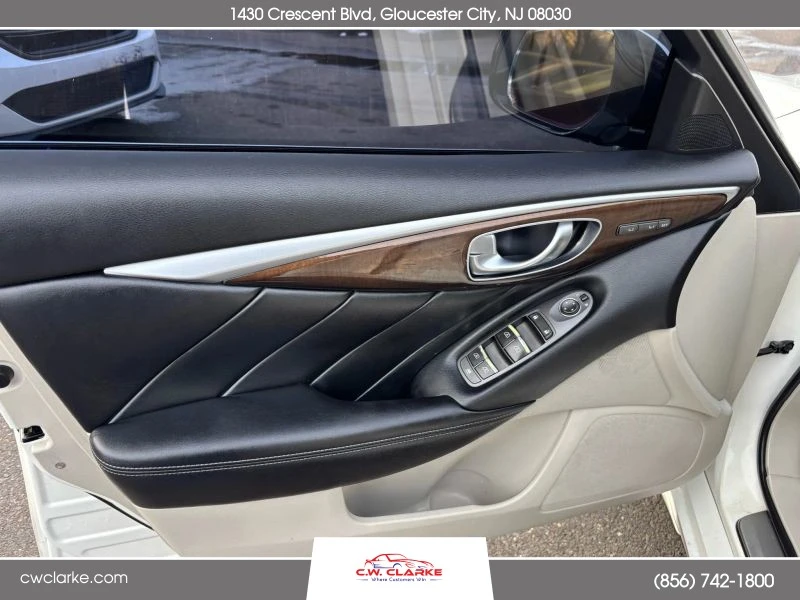 2015 Infiniti Q50 - Image 10 of 12