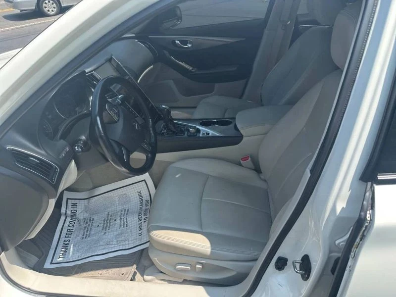 2015 Infiniti Q50 - Image 10 of 12