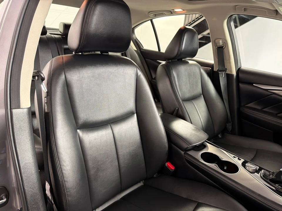 2015 Infiniti Q50 - Image 24 of 26