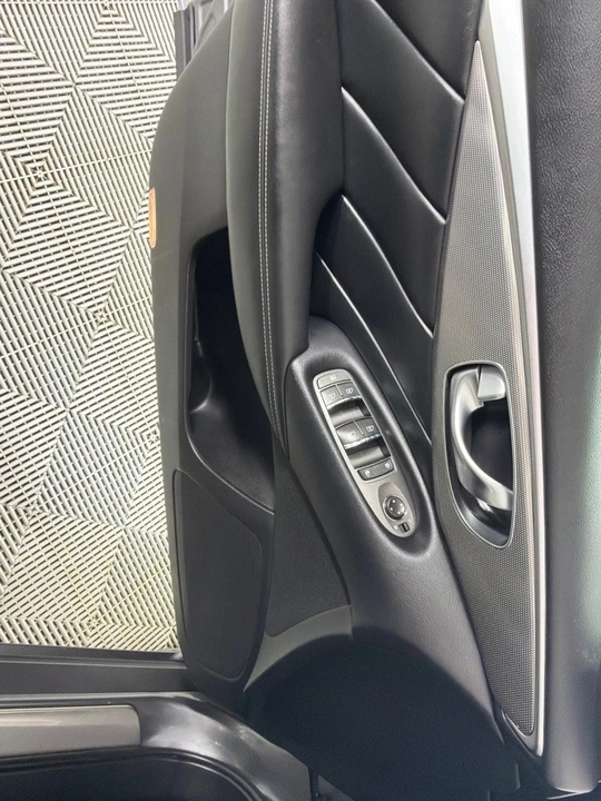 2015 Infiniti Q50 - Image 10 of 26