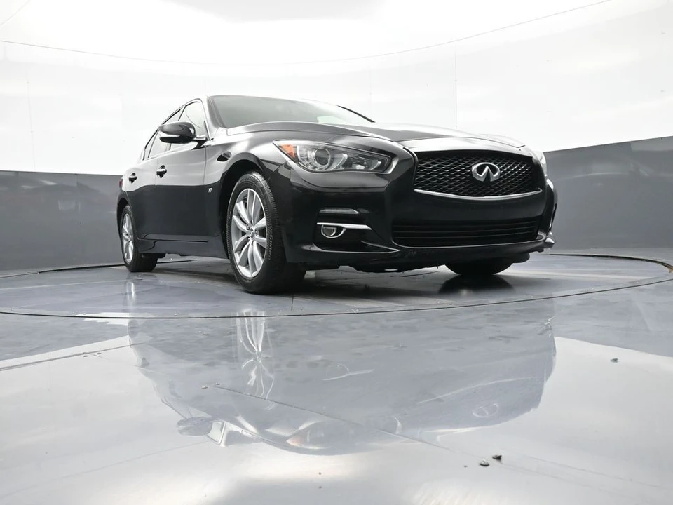 2015 Infiniti Q50 - Image 28 of 31