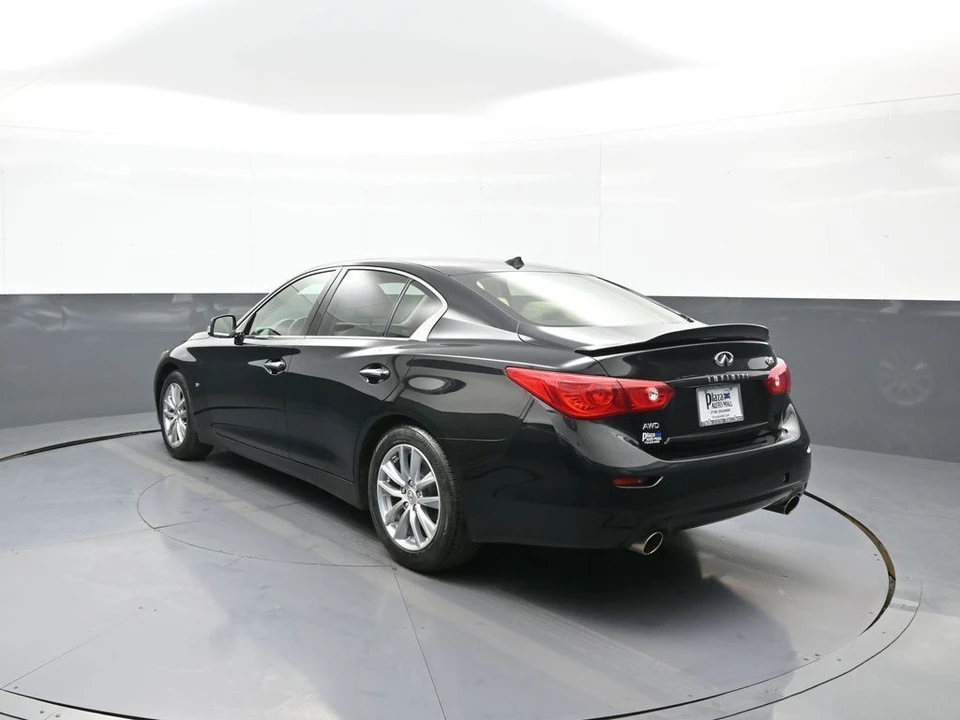 2015 Infiniti Q50 - Image 8 of 31