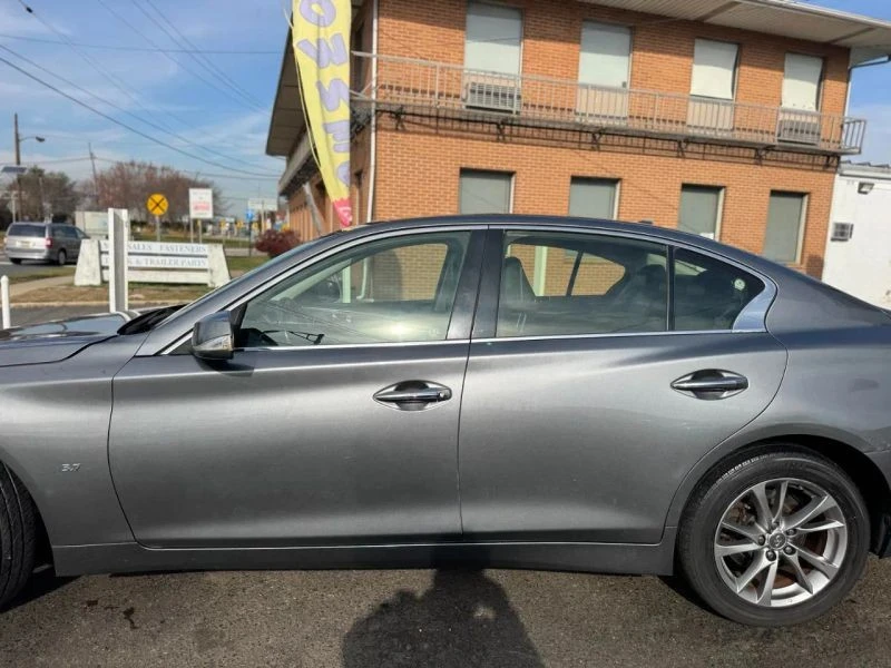 2015 Infiniti Q50 - Image 9 of 12