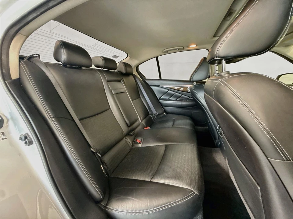 2015 Infiniti Q50 - Image 9 of 18