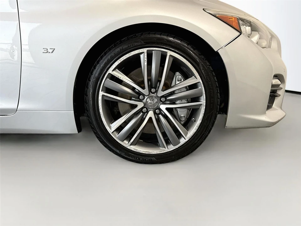 2015 Infiniti Q50 - Image 13 of 18
