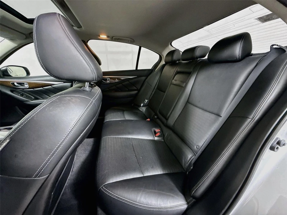 2015 Infiniti Q50 - Image 7 of 18