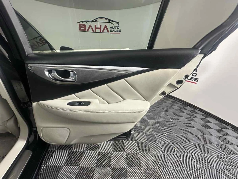 2015 Infiniti Q50 - Image 18 of 31