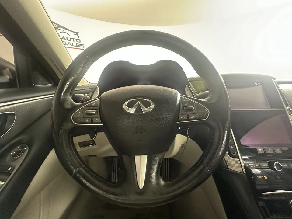 2015 Infiniti Q50 - Image 28 of 31