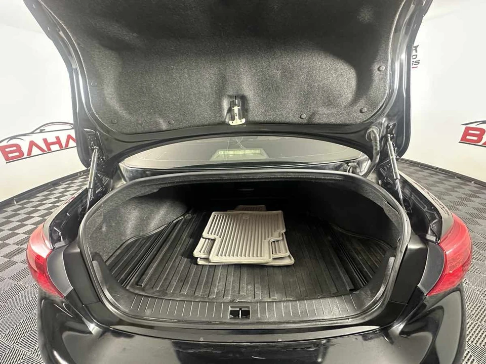 2015 Infiniti Q50 - Image 19 of 21