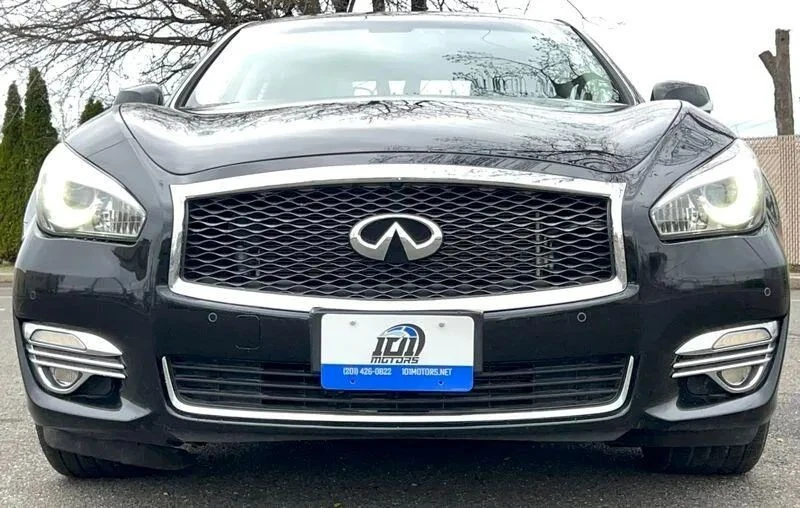 2015 Infiniti M/Q70 4th Gen - Image 2 of 12